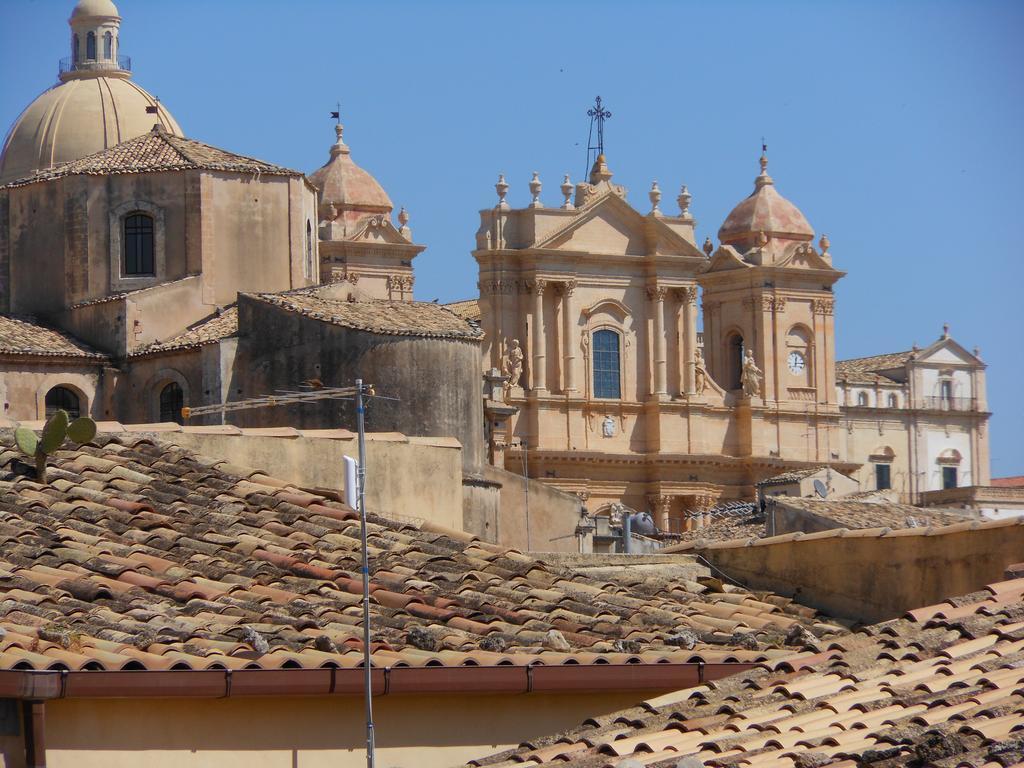 Villa Casa Vacanze Happy Days Noto Exterior foto